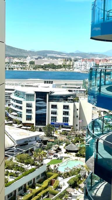 Ocean Village High Floor Luxury Modern Apartment Гибралтар Екстериор снимка