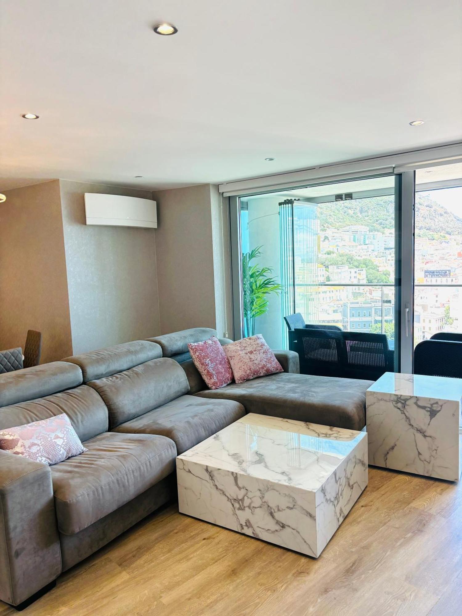 Ocean Village High Floor Luxury Modern Apartment Гибралтар Екстериор снимка