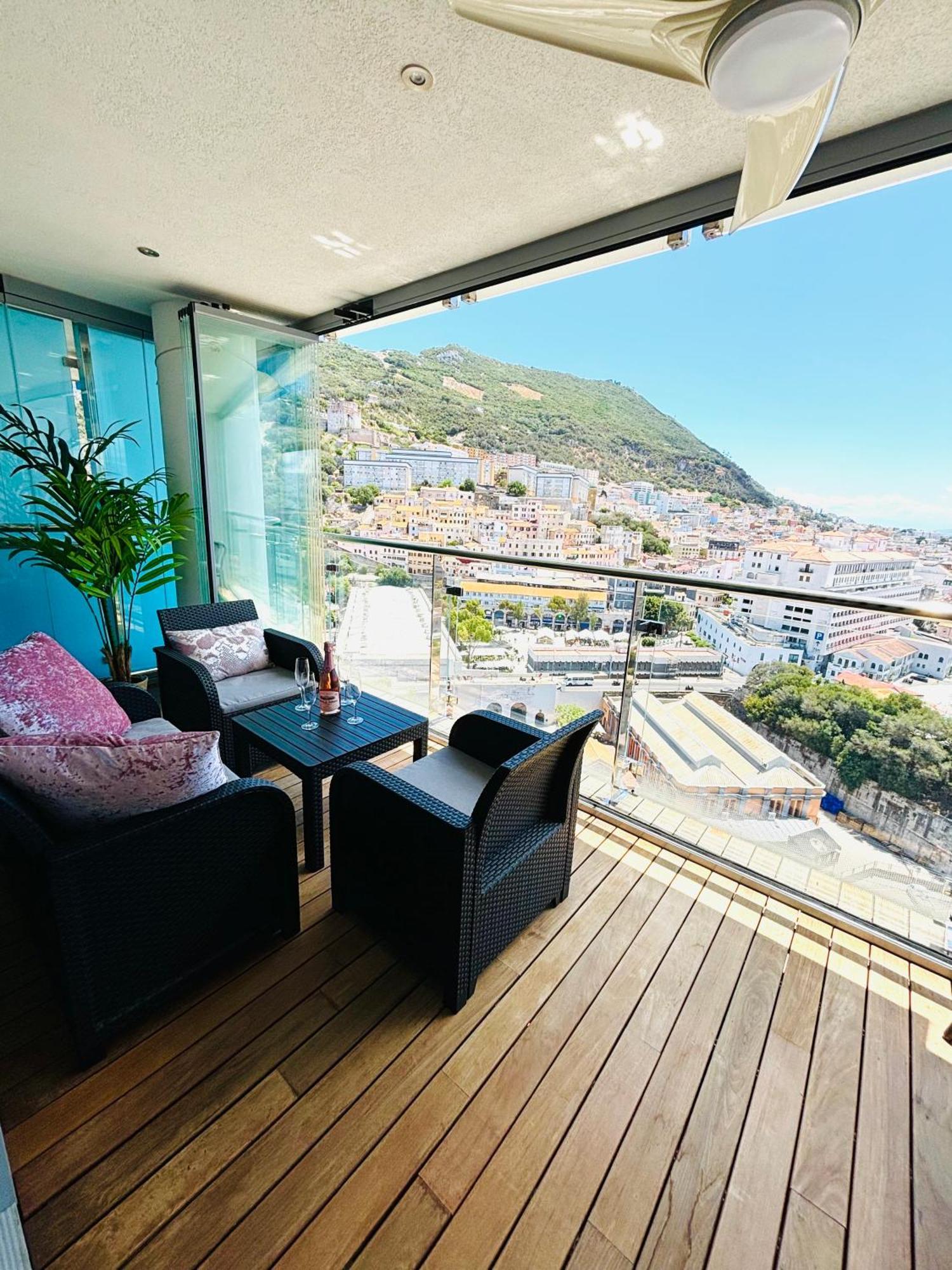 Ocean Village High Floor Luxury Modern Apartment Гибралтар Екстериор снимка